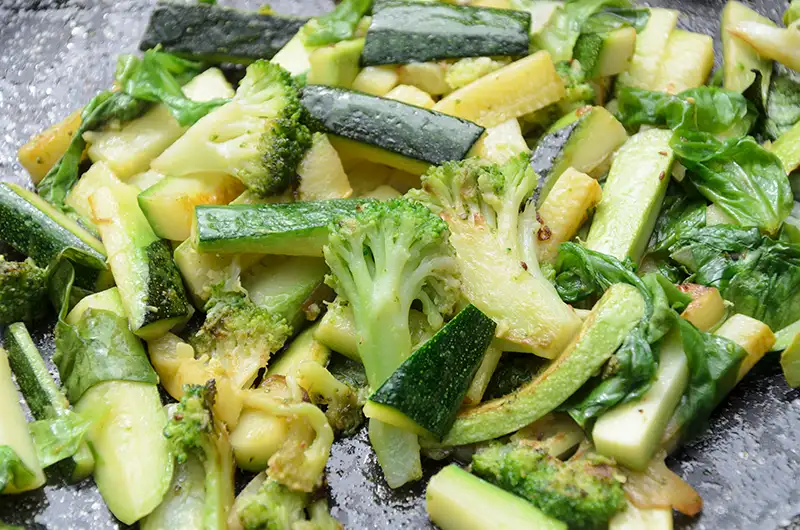 Fried zucchini and broccoli