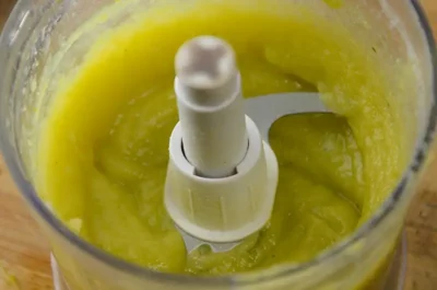 Blend zucchini puree